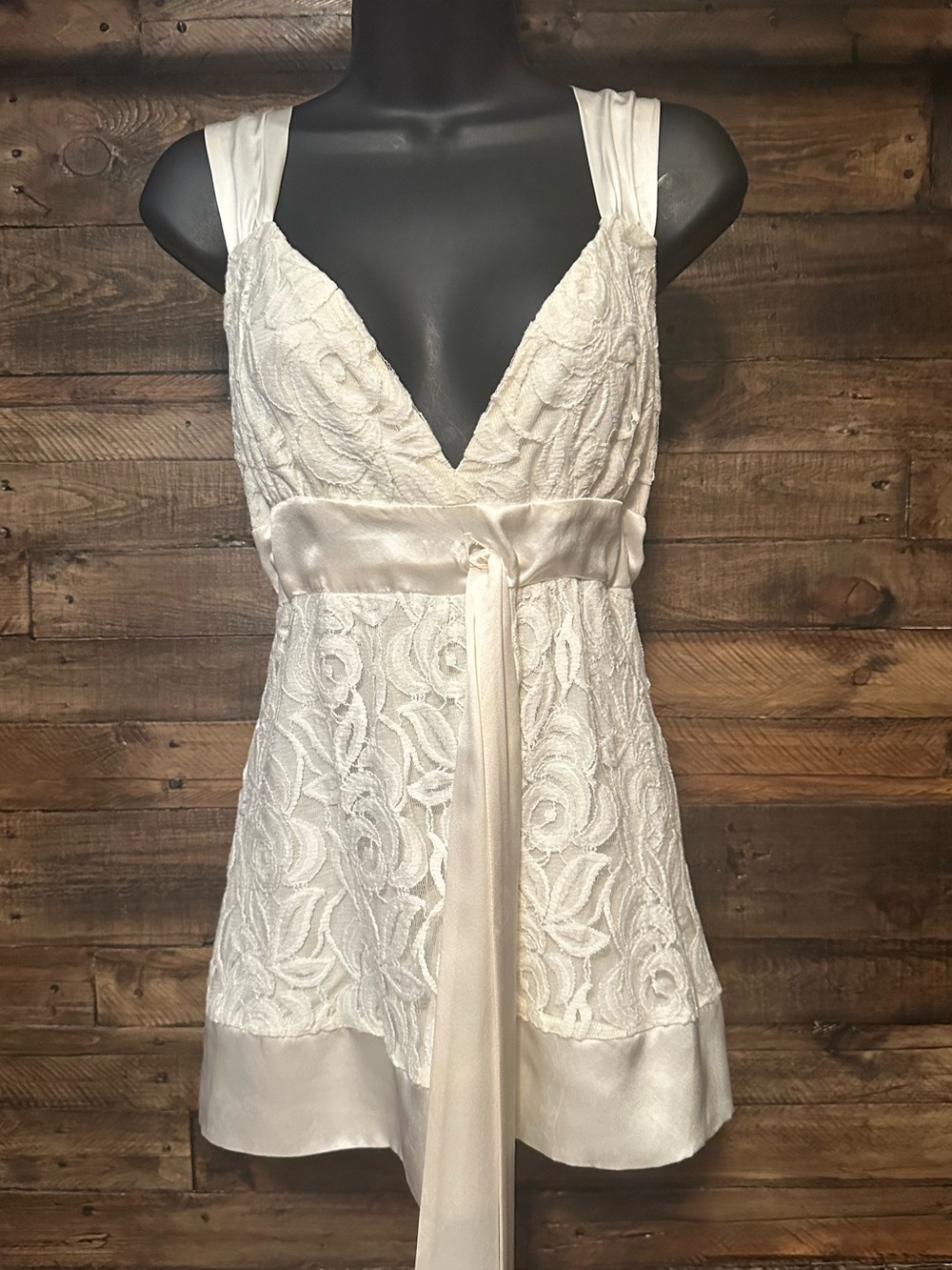 Lu Lu Lame’ Ivory Lace Tunic Top